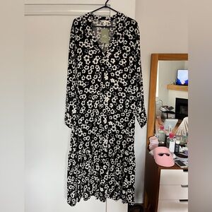 H&M Black and White Floral Button Down Dress - XL